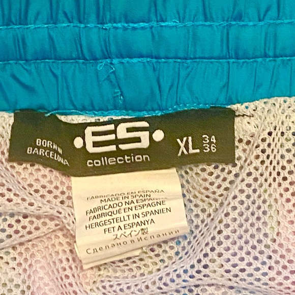 ES Collection Leaves Swim Trumks, Size XL - Picture 8 of 8